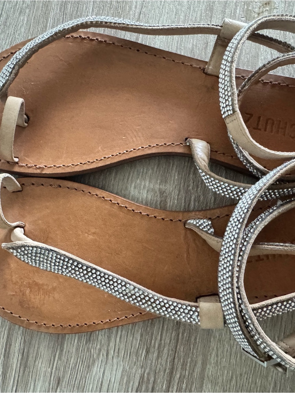 SCHUTZ Tan Crystal-Embellished Toe-Loop Sandals - Picture 4 of 6